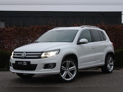 Volkswagen Tiguan - 2.0 TSI DSG | 4motion | R-Line | Stoelverwarming | Automatisch inparkeren | Climate Contro