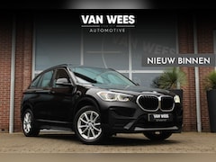 BMW X1 - sDrive18i F48 Executive Edition | NL auto | 1e eigenaar | Schuifdak | LED | Head-up | Came