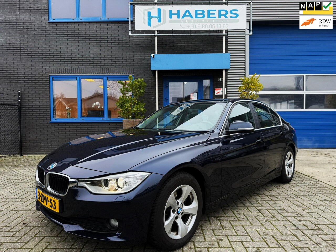 BMW 3-serie - 320i EfficientDynamics Edition High Executive 170PK|Origineel NL|Prof Navi|AUT|Leder|Xenon - AutoWereld.nl