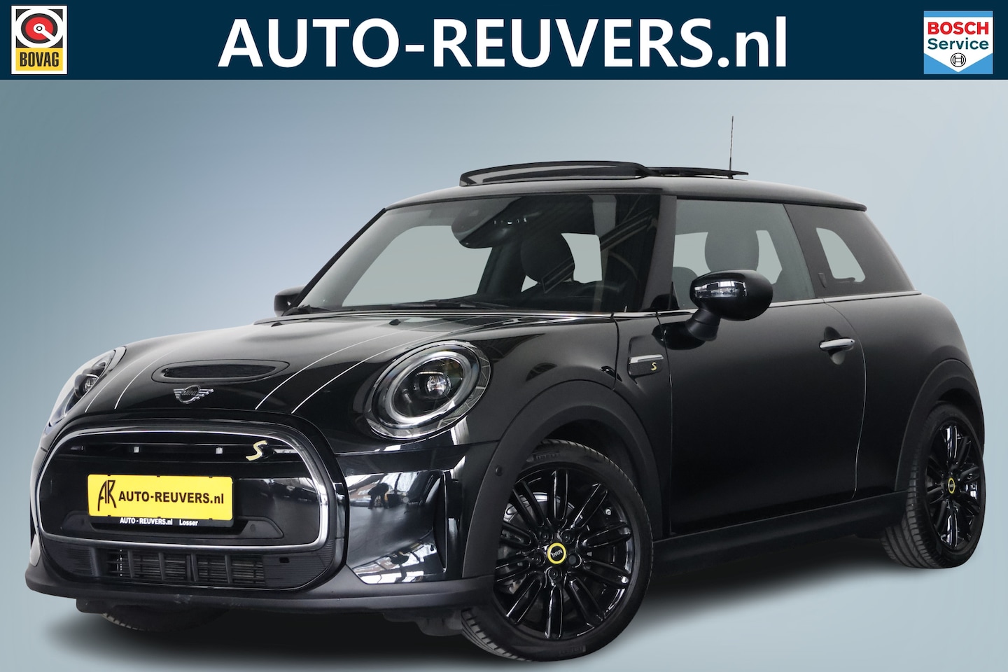 MINI Mini-Electric - Cooper Yours 33 kWh / LED / Opendak / Leder / HarmanKardon / HUD - AutoWereld.nl