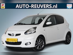 Toyota Aygo - 1.0-12V Dynamic Navigator / Airco / 5 Deurs / TomTom / Allseason