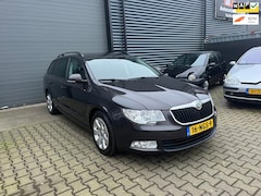 Skoda Superb Combi - 1.4 TSI Comfort Business Line TREKHAAK