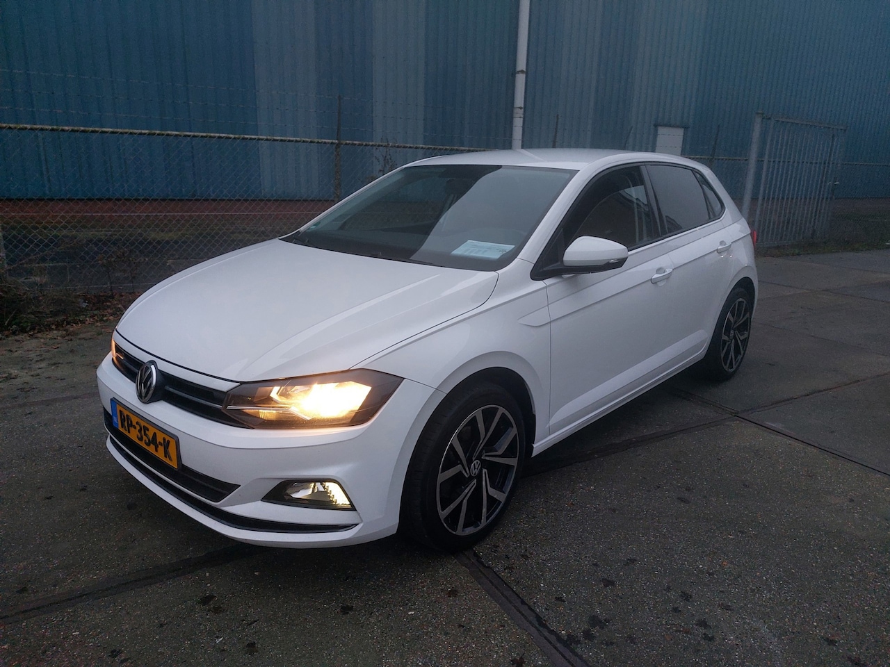 Volkswagen Polo - 1.6 TDI Comfortline Airco/Navigatie/LMV - AutoWereld.nl