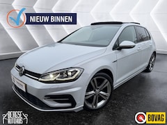 Volkswagen Golf - 1.5 TSI DSG R-LINE PANO MASSAGE