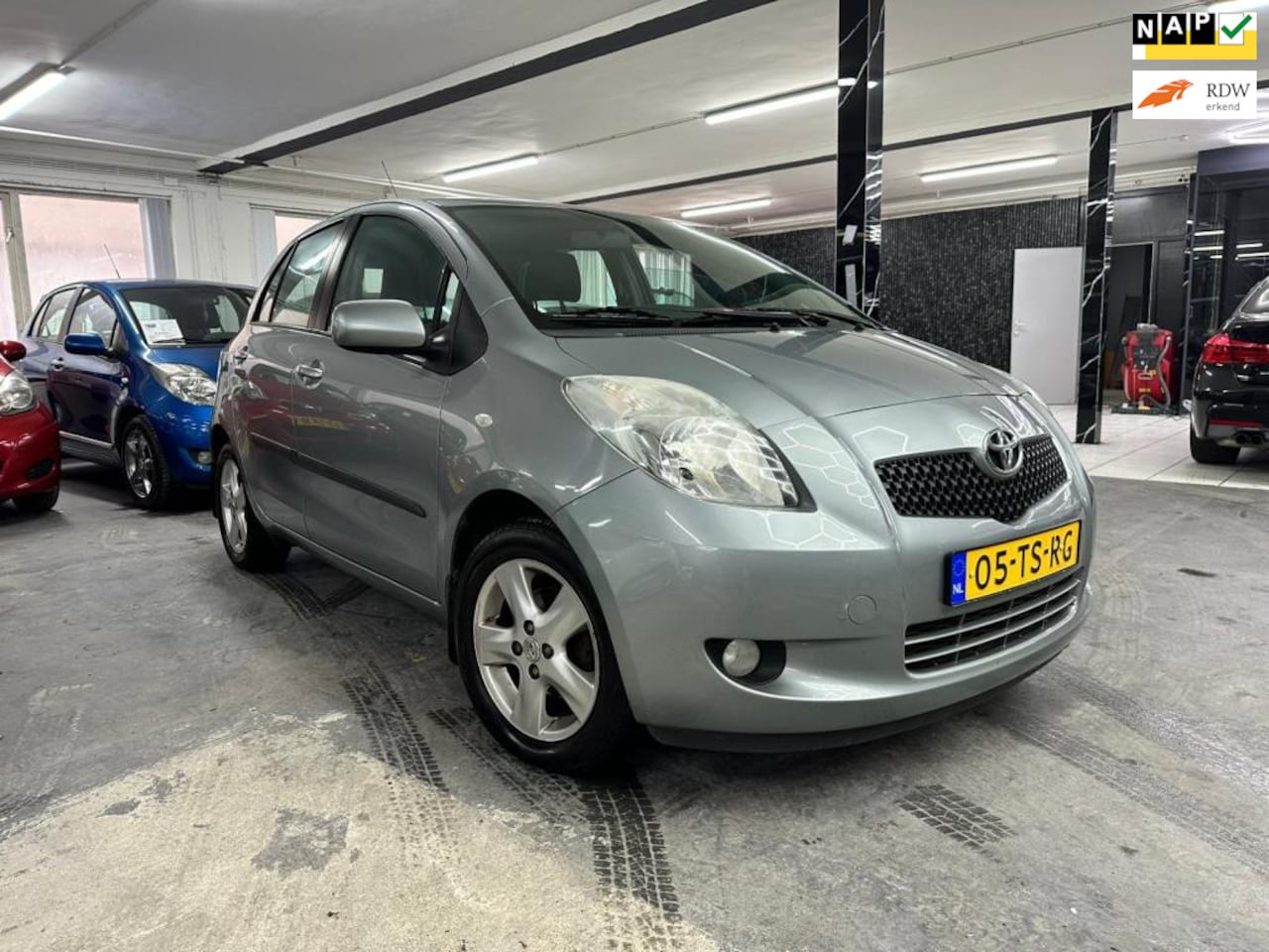 Toyota Yaris - 1.3 VVT-i Luna 1.3 VVTi Luna - AutoWereld.nl