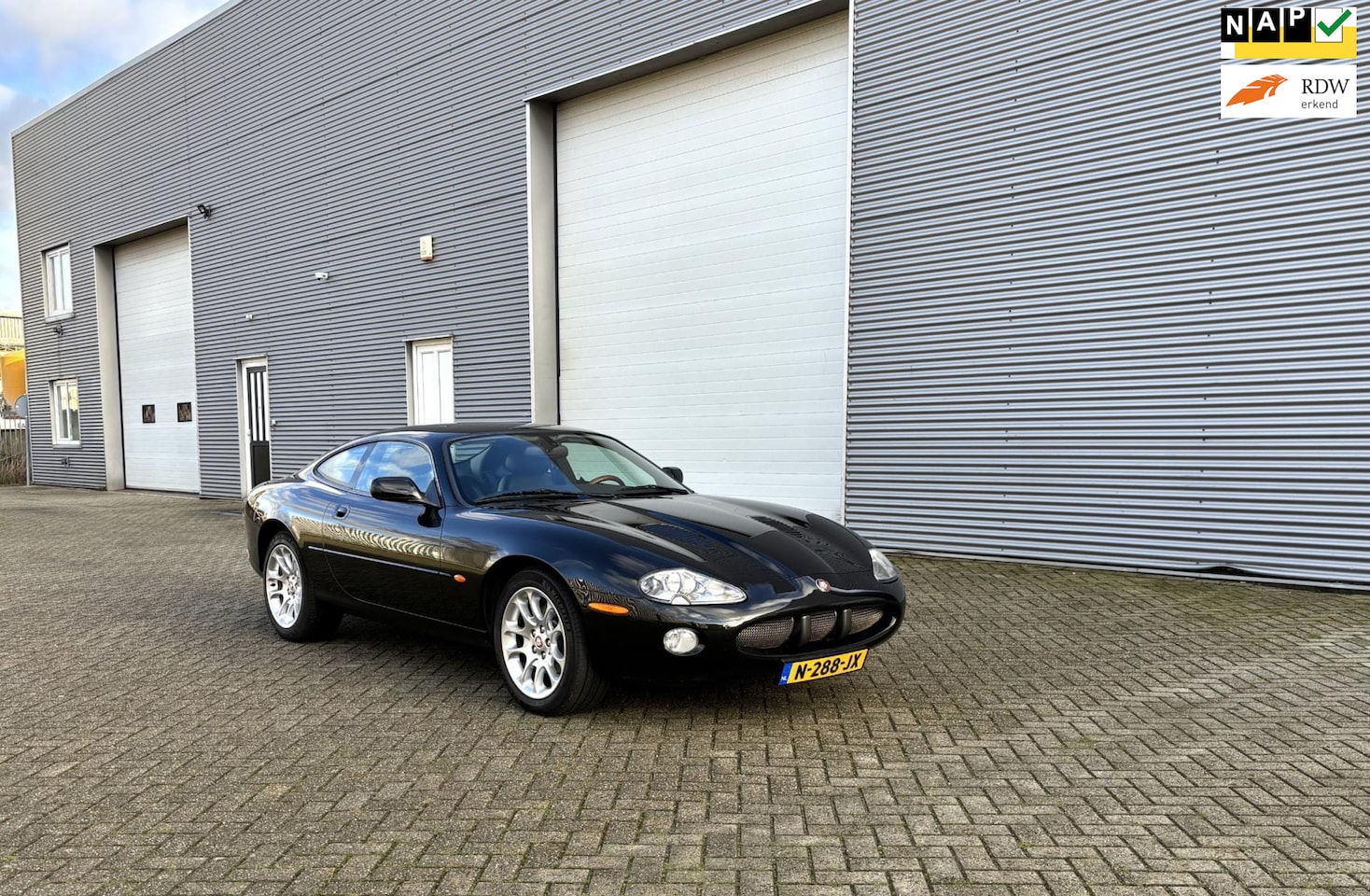 Jaguar XKR - Smetteloos mooie XKR met alle historie. - AutoWereld.nl