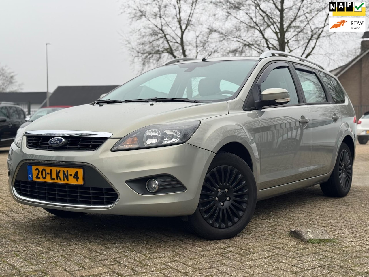 Ford Focus Wagon - 1.8 Limited - GR SCHERM PDC CLIMA TREKHAAK - AutoWereld.nl