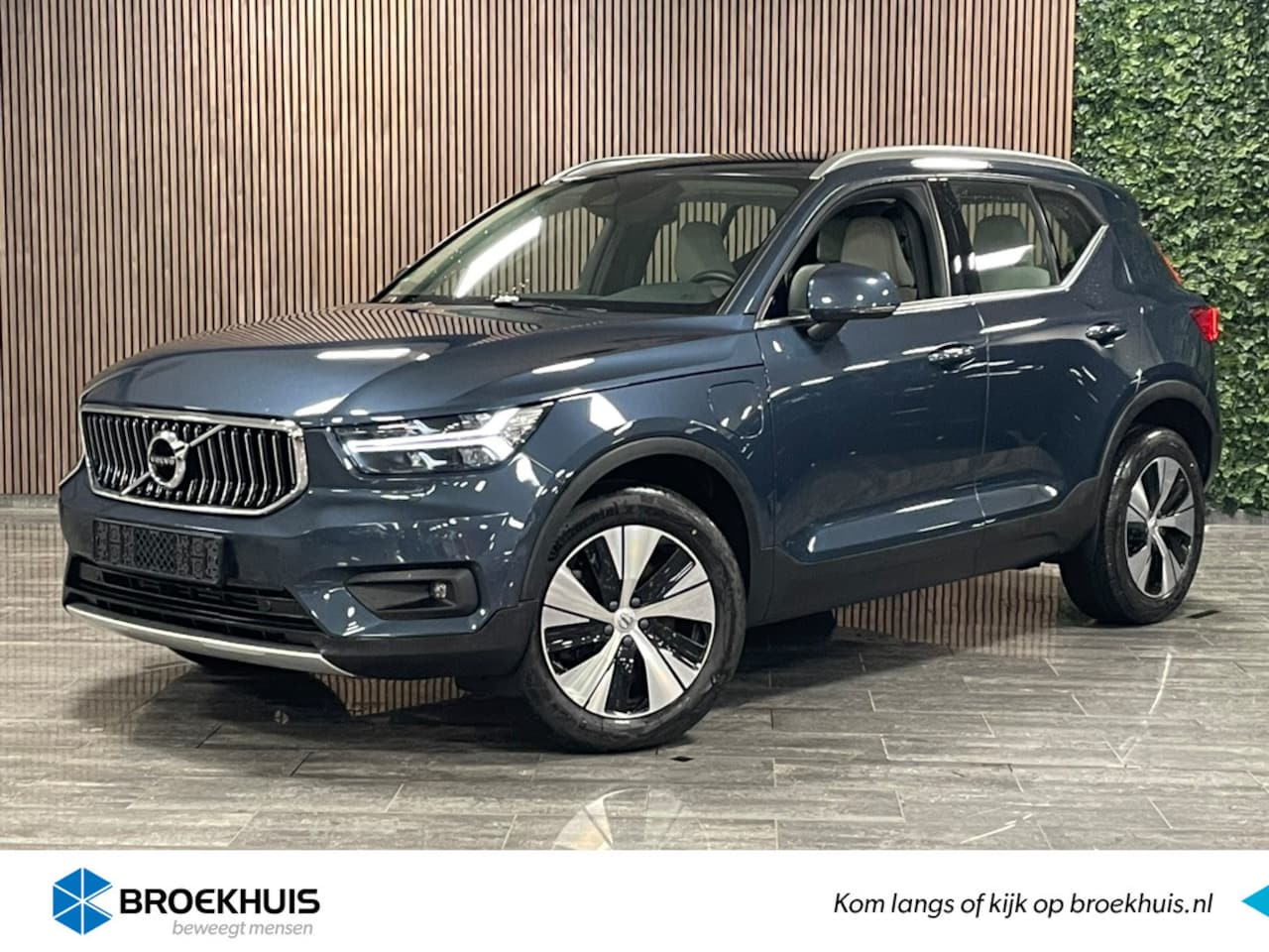 Volvo XC40 - T5 Recharge Inscription | Stoel en Stuurwielverwarming | Parkeercamera | Full LED Meesture - AutoWereld.nl