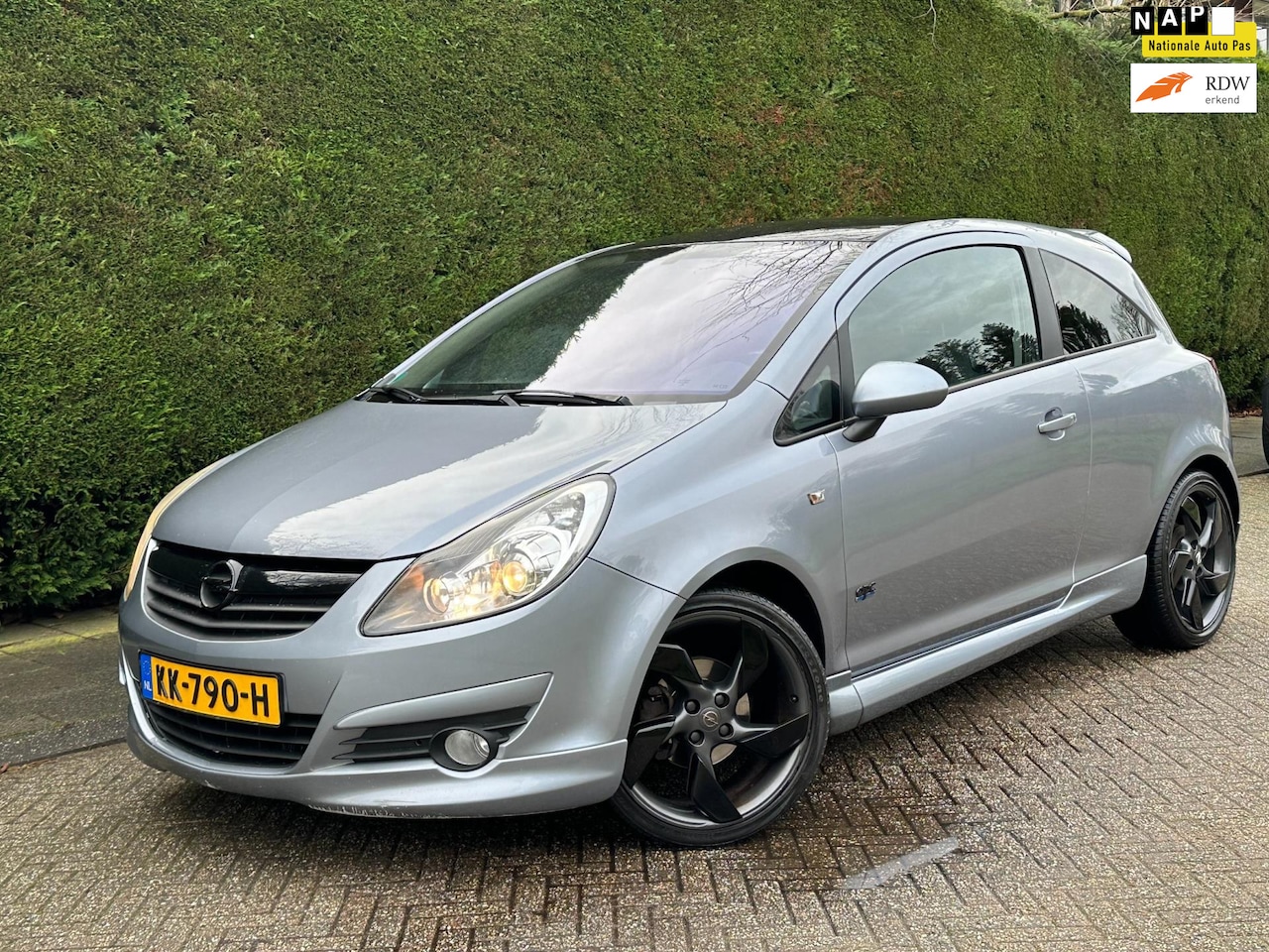 Opel Corsa - 1.2-16V /OPCLINE/CRUISE/PDC/STUUR&STLVRWRMNG!/ - AutoWereld.nl