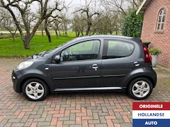 Peugeot 107 - 1.0-12V XS Automaat Airco ParkeerSensoren Aux