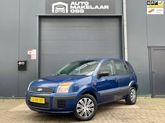 Ford Fusion - 1.4-16V Champion NAP 1e EIGENAAR AIRCO CV AUX STUURBEDIENING HOGE INSTAP