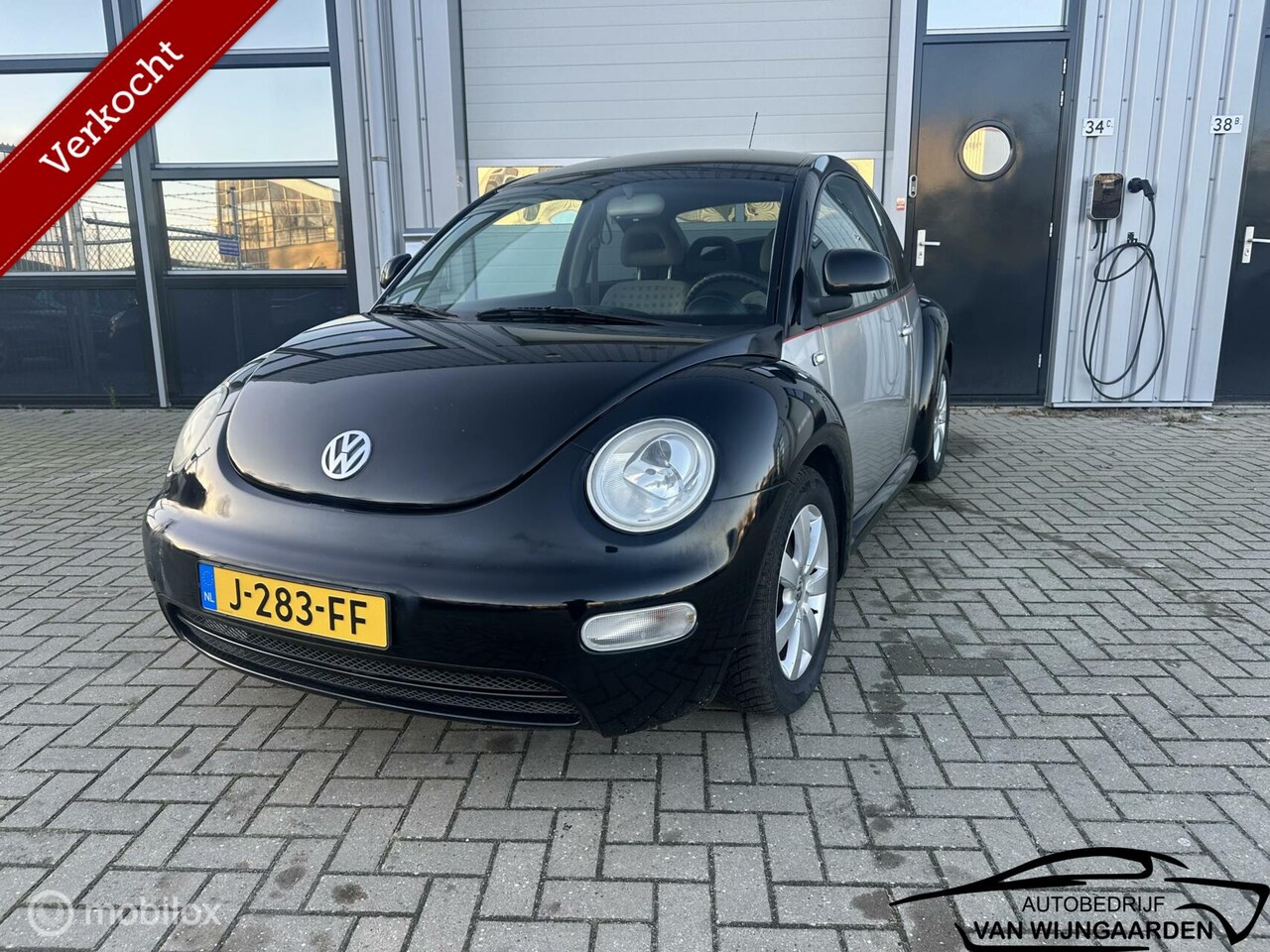 Volkswagen New Beetle - 2.0 Highline 2.0 Highline - AutoWereld.nl