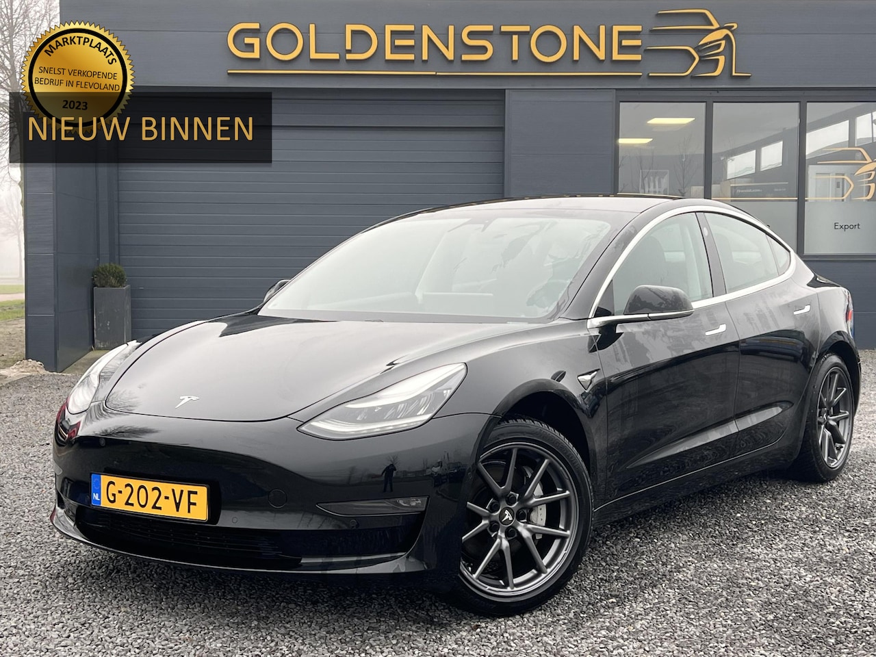 Tesla Model 3 - Long Range RWD Long Range AWD 75 kWh Autopilot,Pano,Leder,Trekhaak,Apk tot 12-2025 - AutoWereld.nl