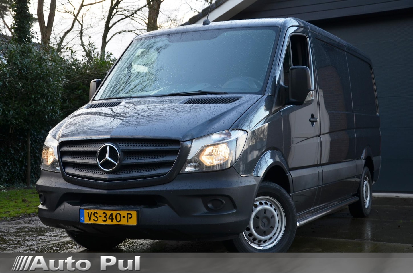 Mercedes-Benz Sprinter - 213 2.2 CDI L2 H1 Airco/Trekhaak/Cr-Controle/Comfort-Stoelen/Achteropstap/Side-Bars - AutoWereld.nl