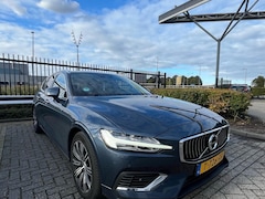 Volvo V60 - 2.0 T6 Recharge AWD Inscription V60 2.0 T6 Recharge AWD R-Design