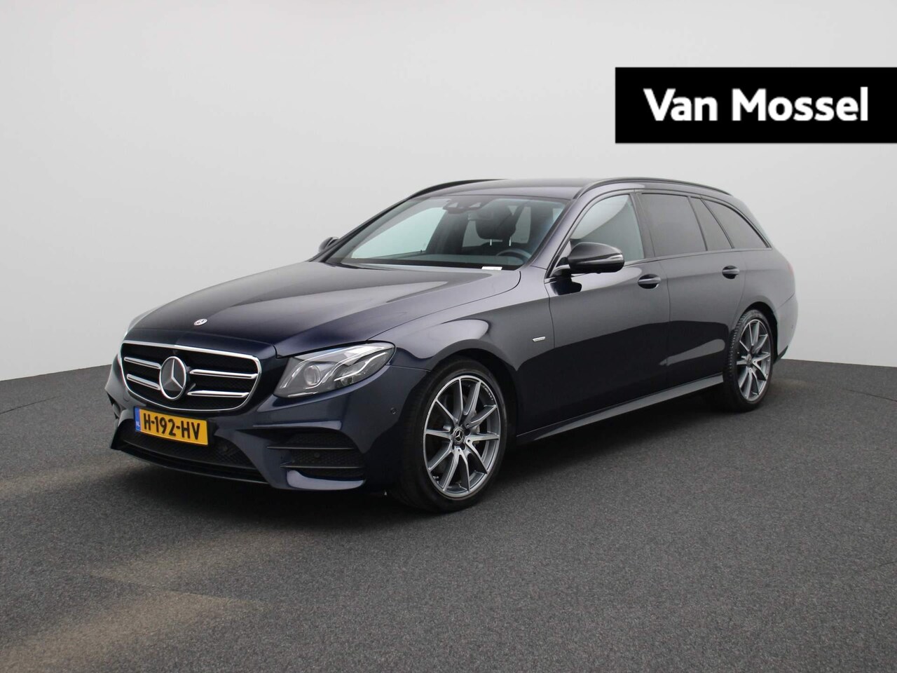 Mercedes-Benz E-klasse Estate - 200 Business Solution Sport | AMG-styling | Apple Carplay/Android Auto | Achteruitrijcamer - AutoWereld.nl