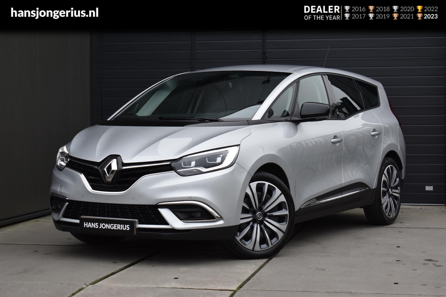 Renault Grand Scénic - TCe 140 EDC Equilibre | 7 PERSOONS | AUTOMAAT | CAMERA | CRUISE CONTROL | ALL-SEASONBANDEN - AutoWereld.nl