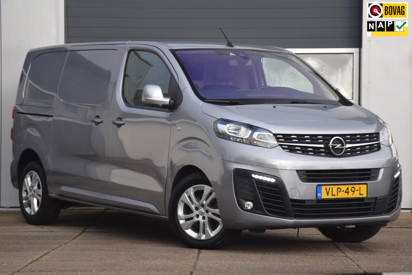 Opel Vivaro - 2.0 CDTI L2H1 Innovation 2x SCHUIFDEUR/ACHTERKLEP/CAMERA - AutoWereld.nl