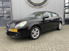 Alfa Romeo Giulietta - 1.4 T Distinctive Leer | Cruise | Navi | LED