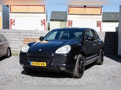 Porsche Cayenne - 4.5 Turbo