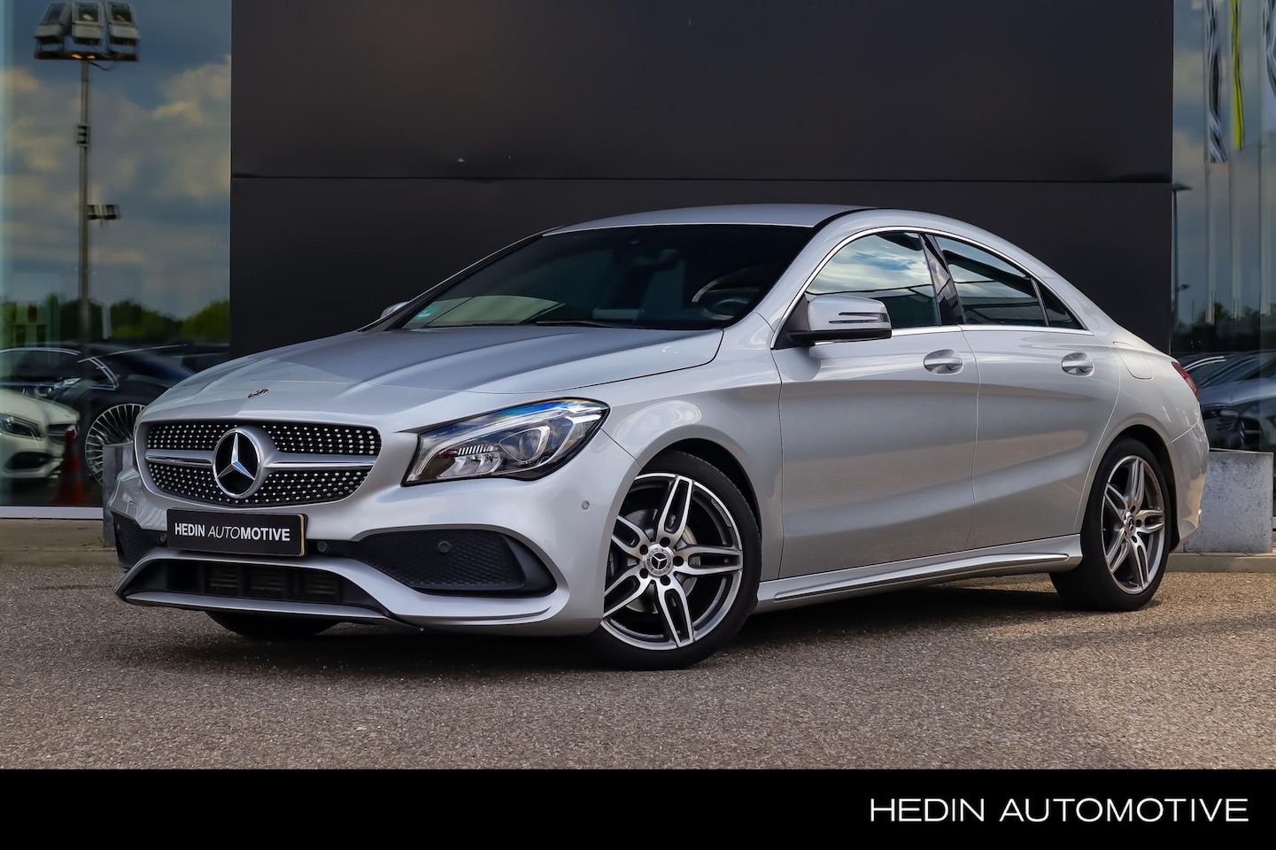 Mercedes-Benz CLA-Klasse - CLA 180 Coupé Automaat AMG Line | Ambition Pakket | LED | Sfeerverlichting | Parkpilot | N - AutoWereld.nl