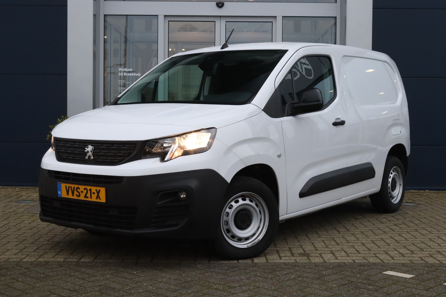 Peugeot Partner - 1.5 BlueHDi 100 S&S L1 1.5 BlueHDi 100 S&S L1 - AutoWereld.nl