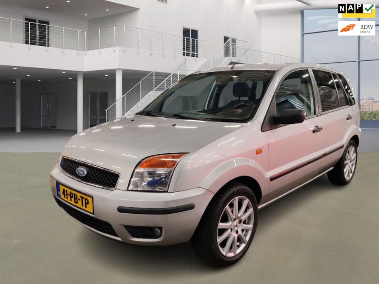 Ford Fusion - 1.6-16V Ghia 1.6-16V Ghia - AutoWereld.nl