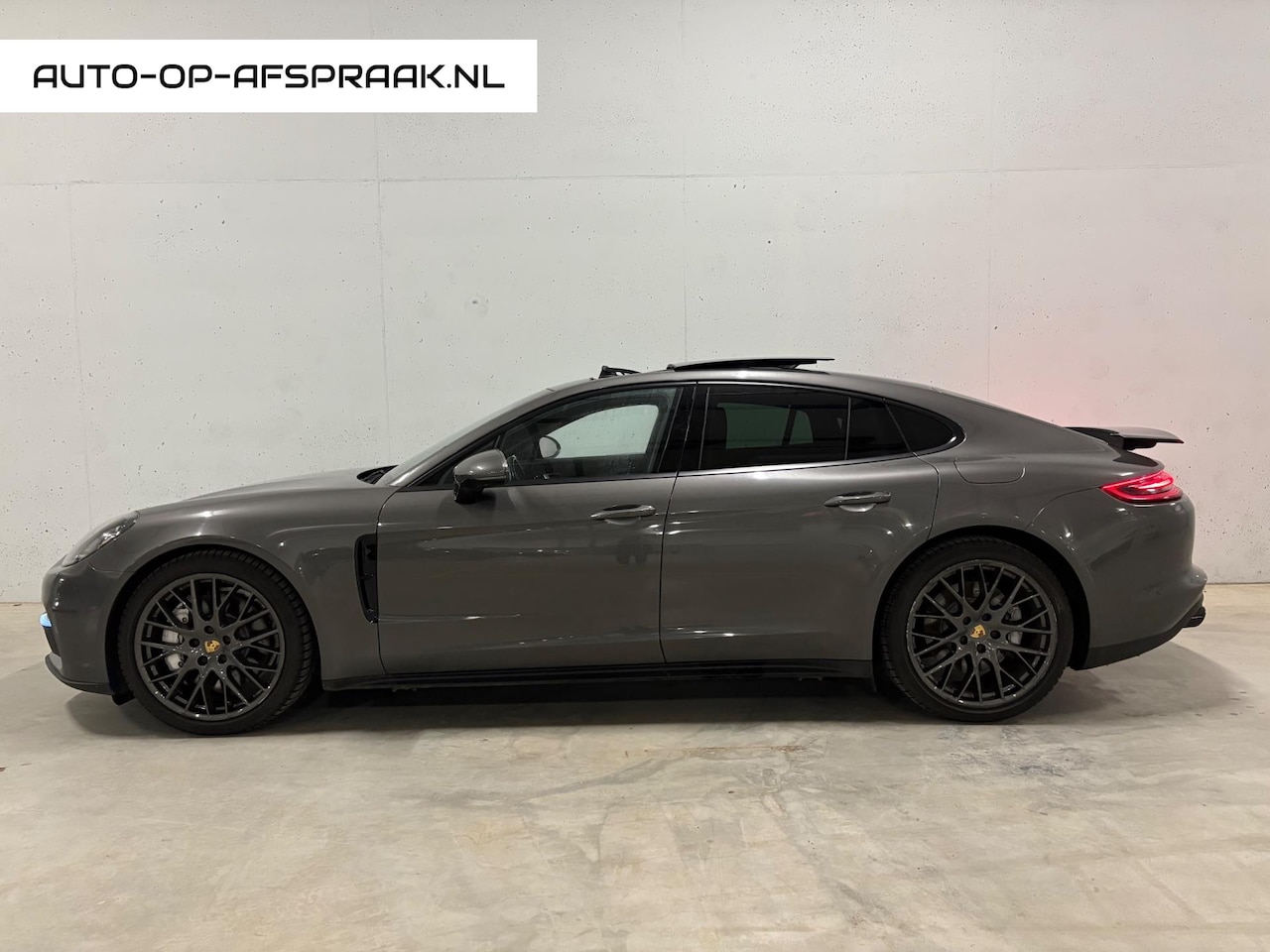 Porsche Panamera - 2.9 4 E-Hybrid Pano Chrono BTW 21% Leer - AutoWereld.nl