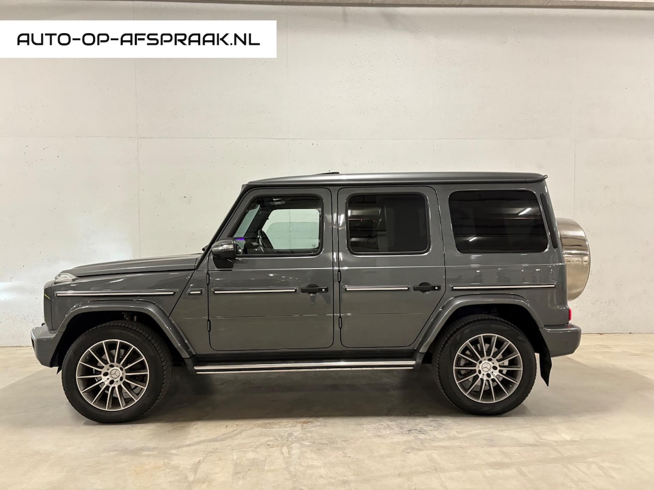 Mercedes-Benz G-klasse - 350 d AMG Pano 360 Burmester Massage - AutoWereld.nl