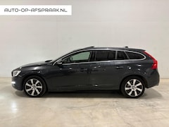 Volvo V60 - 2.4 D6 AWD Plug-In Hybrid Pano Leer Navi