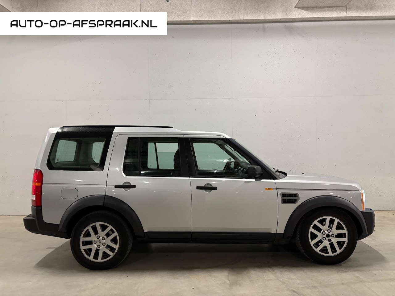 Land Rover Discovery - 2.7 TdV6 HSE Automaat Export - AutoWereld.nl