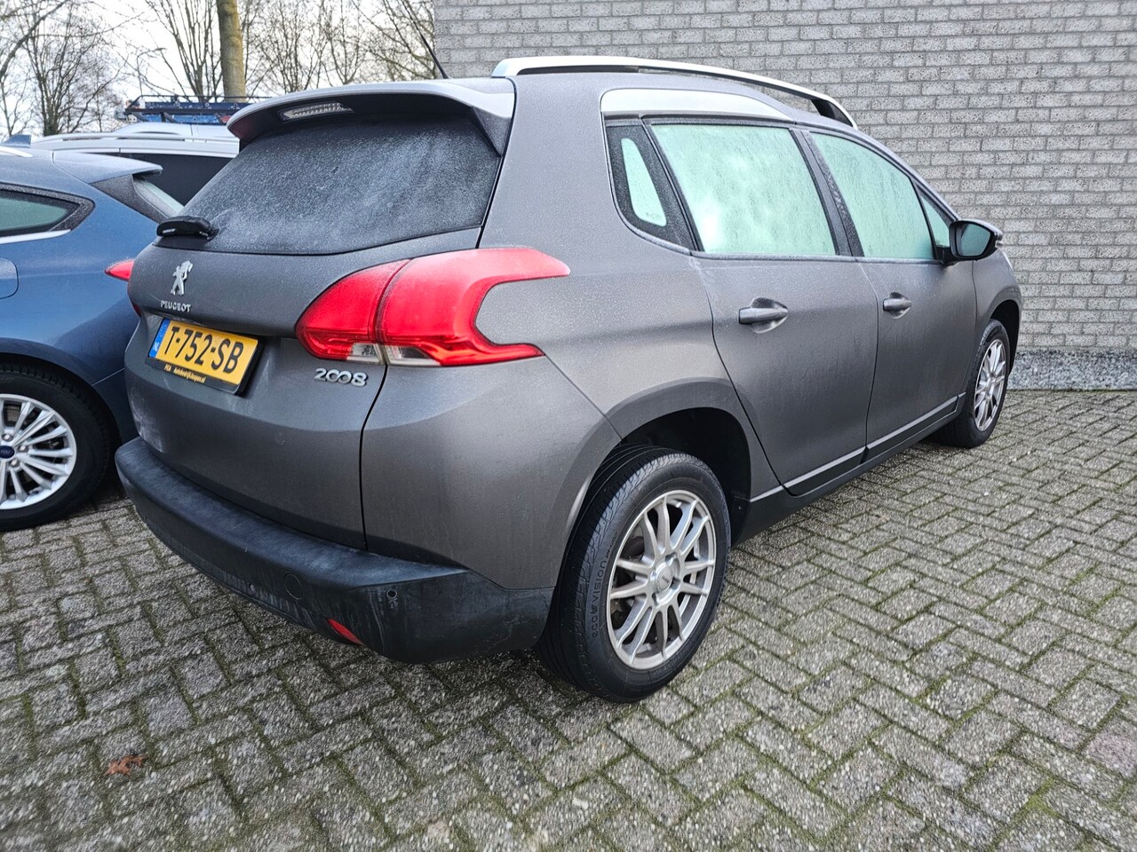 Peugeot 2008 - 1.2 VTi Active Pack Premium 1.2 VTi Active Pack Premium - AutoWereld.nl