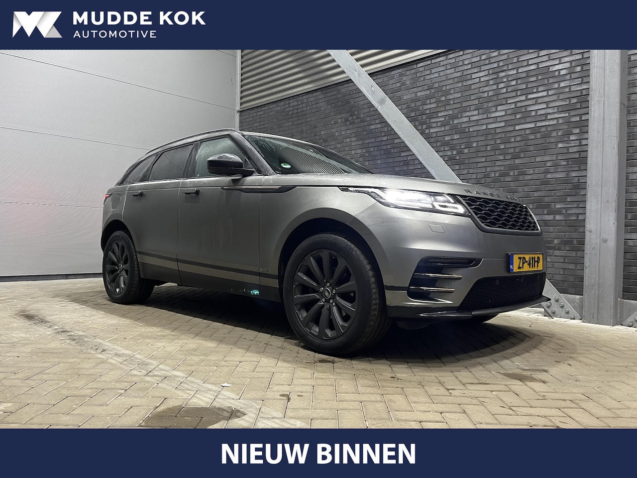 Land Rover Range Rover Velar - 2.0 I4 AWD R-Dynamic SE | Panoramadak | BLIS | Trekhaak | Leder | Stoel+Stuurverwarming - AutoWereld.nl