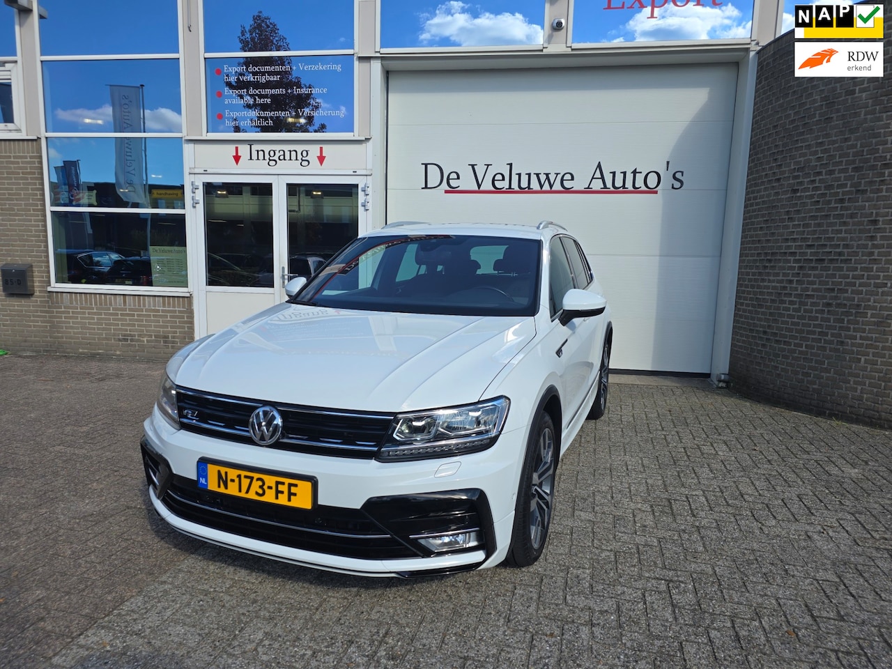 Volkswagen Tiguan - 2.0 TSI 4Motion R-line / Virtual+trekhaak - AutoWereld.nl