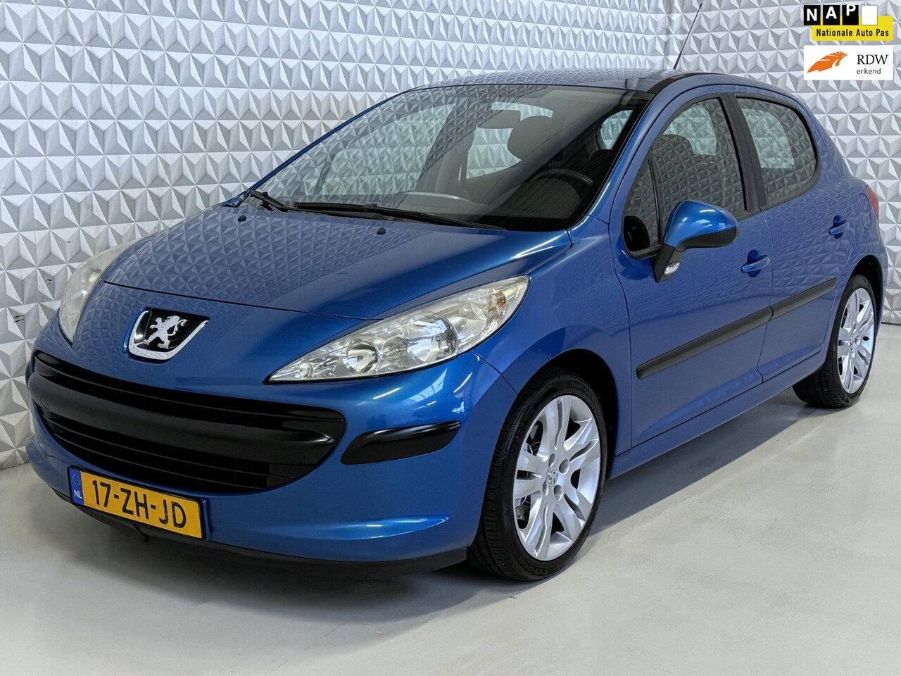 Peugeot 207 - 1.4 VTi Cool 'n Blue Airconditioning Cruise control APK 10-2025 - AutoWereld.nl