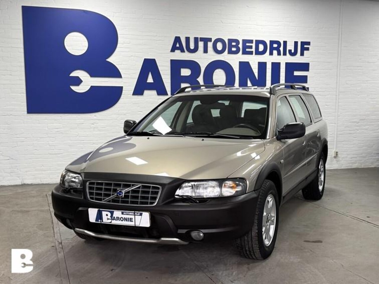 Volvo V70 Cross Country - 2.4 T Comfort Line 2.4 T Comfort Line, bijzonder mooi - AutoWereld.nl