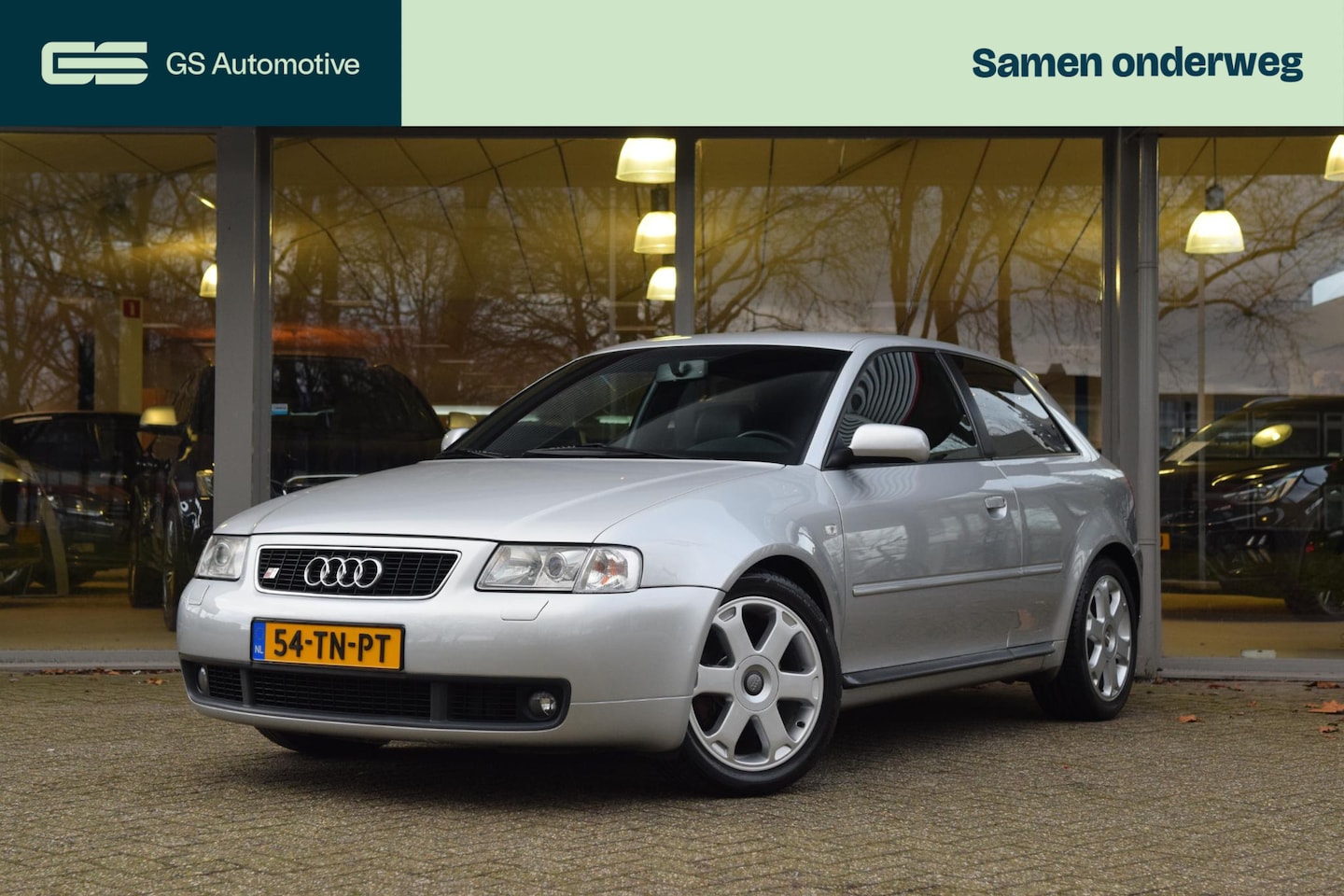 Audi A3 - 1.8 5V T S3 Ambition met Stvw/17inch/Leder/Xenon - AutoWereld.nl