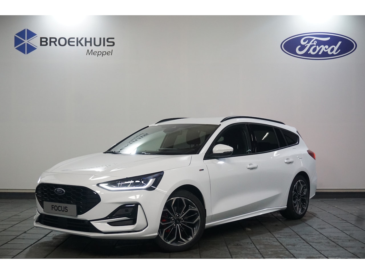 Ford Focus Wagon - 1.0 EcoBoost Hybrid ST Line X | Winter Pack | 18 Inch | Navigatie | Cruise | Climate Contr - AutoWereld.nl