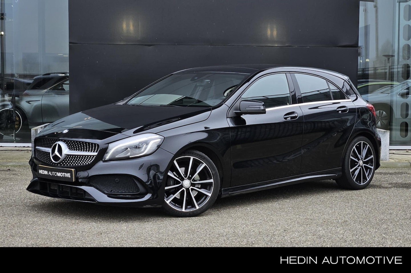 Mercedes-Benz A-klasse - A 180 Automaat AMG Line | Ambition Pakket | LED | Stoelverwarming | Parktronic | Zitcomfor - AutoWereld.nl