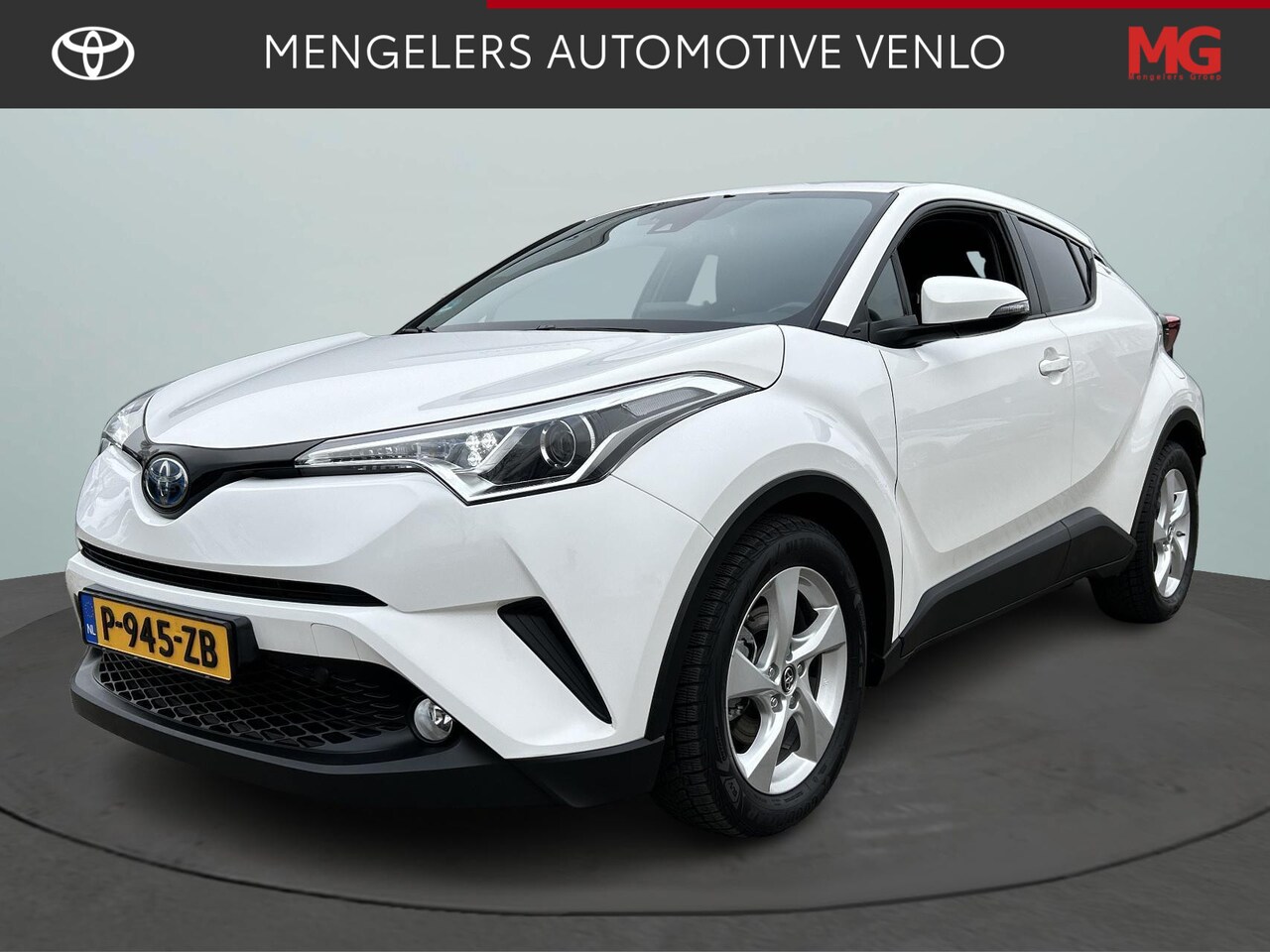 Toyota C-HR - 1.8 Hybrid Dynamic Navigatie / Climate Control / Cruise Control Adaptief - AutoWereld.nl