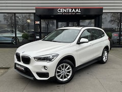 BMW X1 - SDrive18i High Exe 140PK|Pano|Head-Up|Pdc|Navi|Leder|Stoelverwarming|Cruise Control|NL-Aut