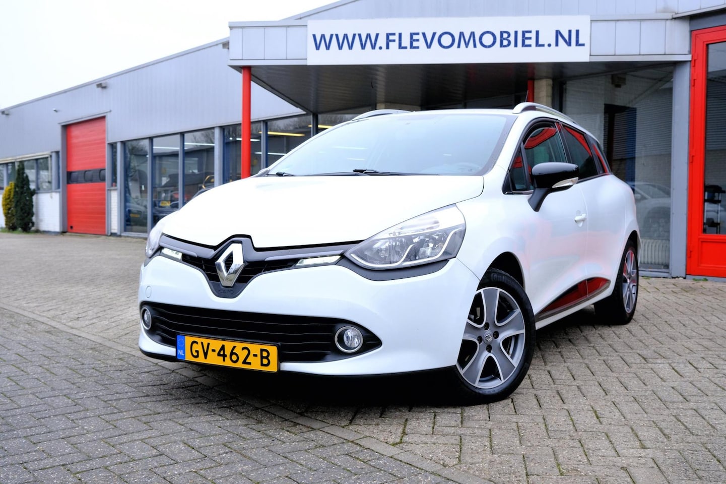 Renault Clio Estate - 1.5 dCi ECO Night&Day Navi|Airco|LMV|Cruise - AutoWereld.nl