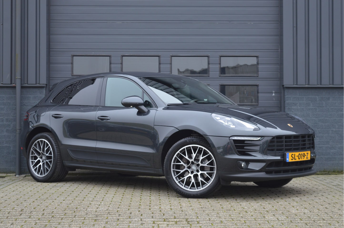 Porsche Macan - 2.0 | BOSE | 20 INCH | SPORT CHRONO | CAMERA | - AutoWereld.nl