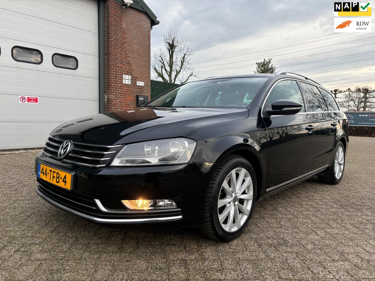 Volkswagen Passat Variant - 1.4 TSI Highline DSG Leder Navi Camera - AutoWereld.nl