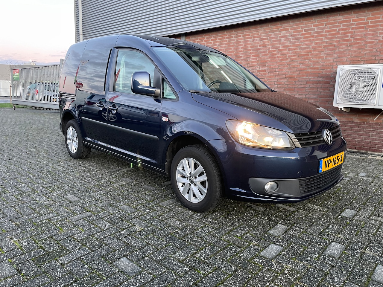 Volkswagen Caddy - 1.6 TDI C Edition - AutoWereld.nl