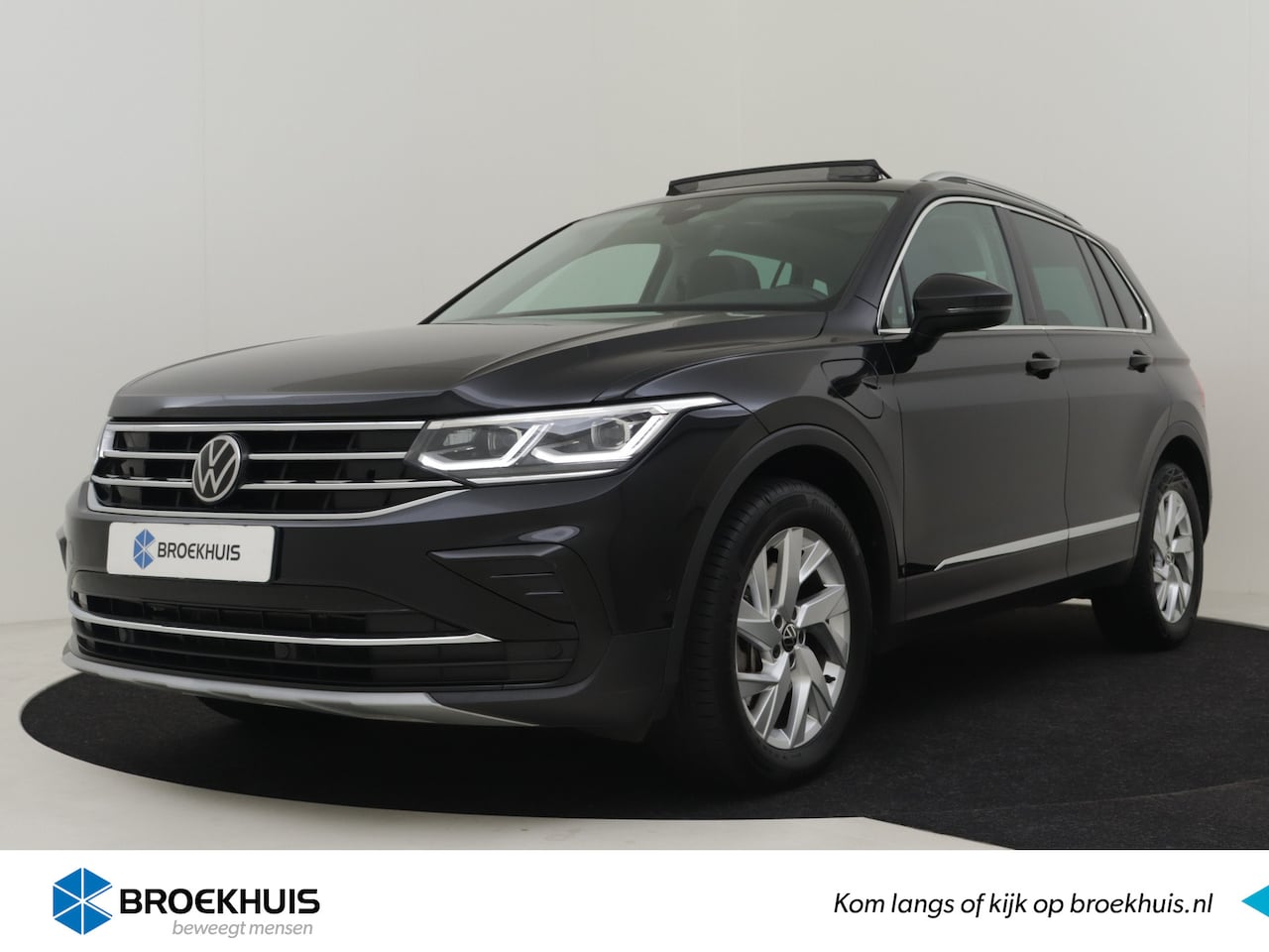 Volkswagen Tiguan - Elegance 1.4TSI Hybrid 245pk | Adaptief cruise control | Navigatie | Panorama dak | Leder - AutoWereld.nl