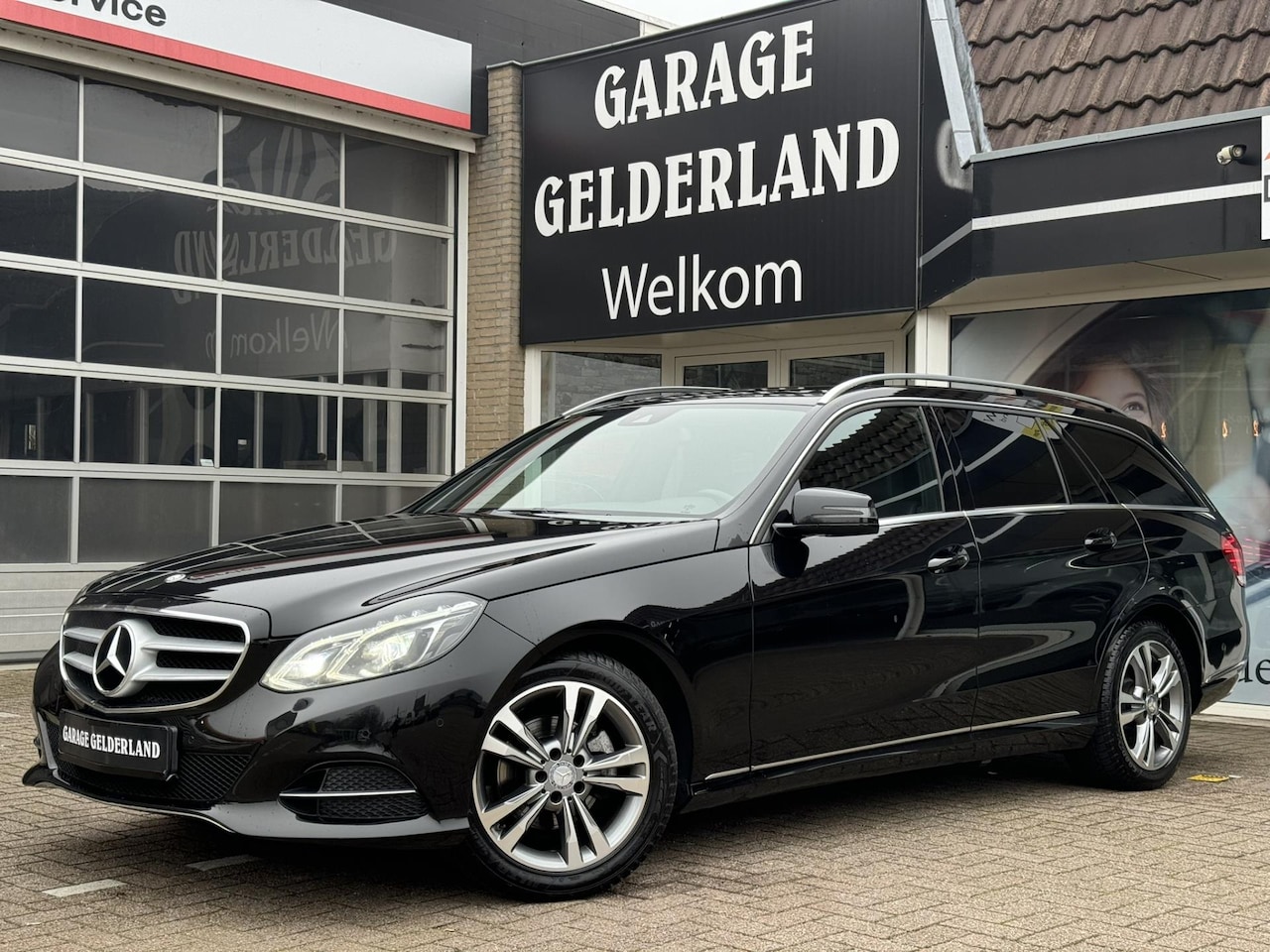 Mercedes-Benz E-klasse Estate - 200 Avantgarde | Bi-Xenon | Full-Led | Leder | Trekhaak | Navi | Isofix | Pdc | Cruise | C - AutoWereld.nl