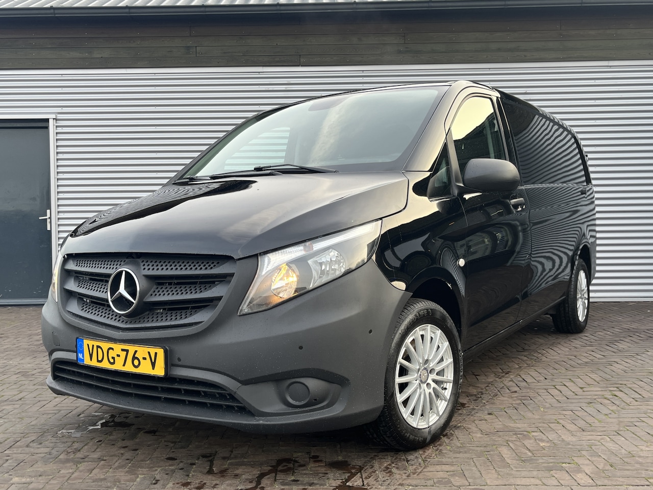 Mercedes-Benz Vito - 111 CDI | Achter deuren - AutoWereld.nl