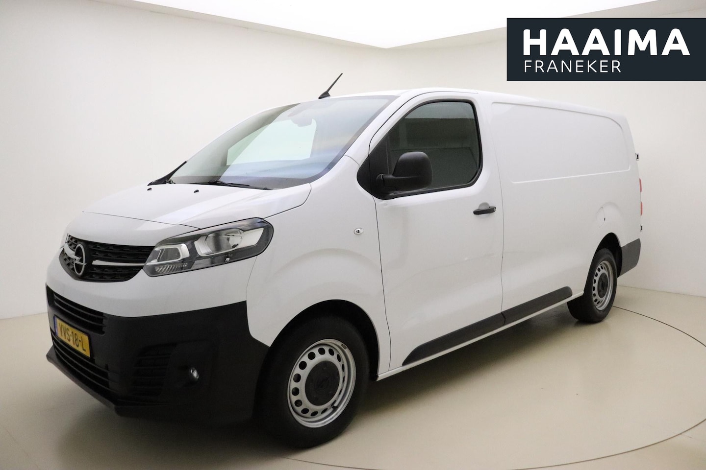 Opel Vivaro - 2.0 CDTI L3H1 Edition 145pk | Navigatie | 3 Zits | Cruise Control | Bluetooth | Parkeersen - AutoWereld.nl