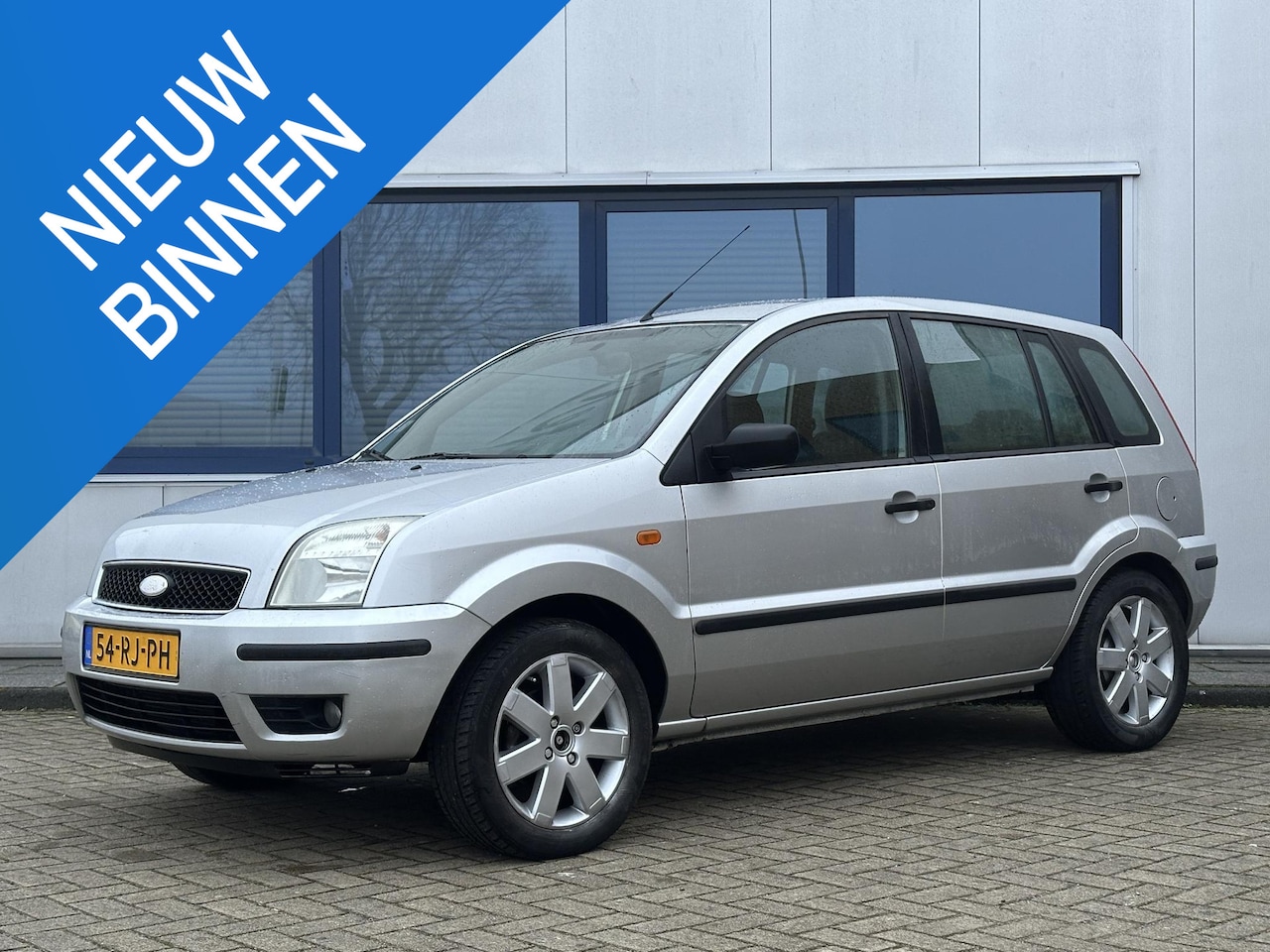 Ford Fusion - 1.4-16V Ghia Airco l Trekhaak l LMV l NAP l - AutoWereld.nl